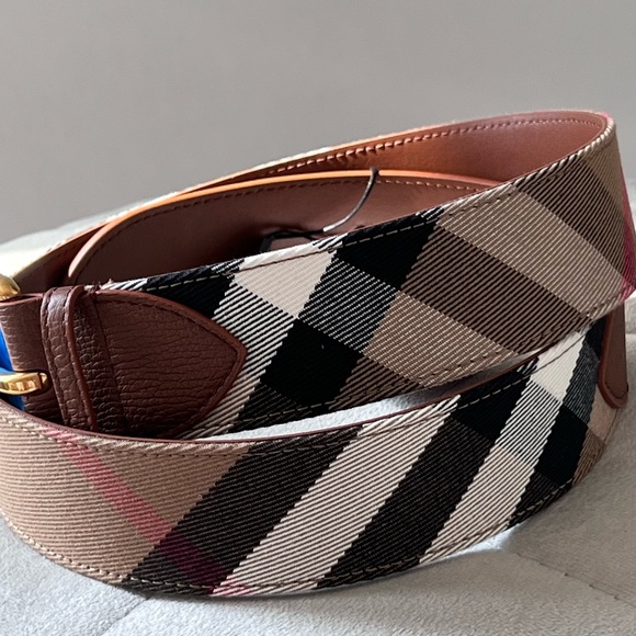 Burberry Check Leather Belt in Tan - Picture 2 of 9